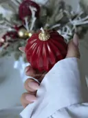 Миниатюра Керамический шар 6 см ребристый красный  1