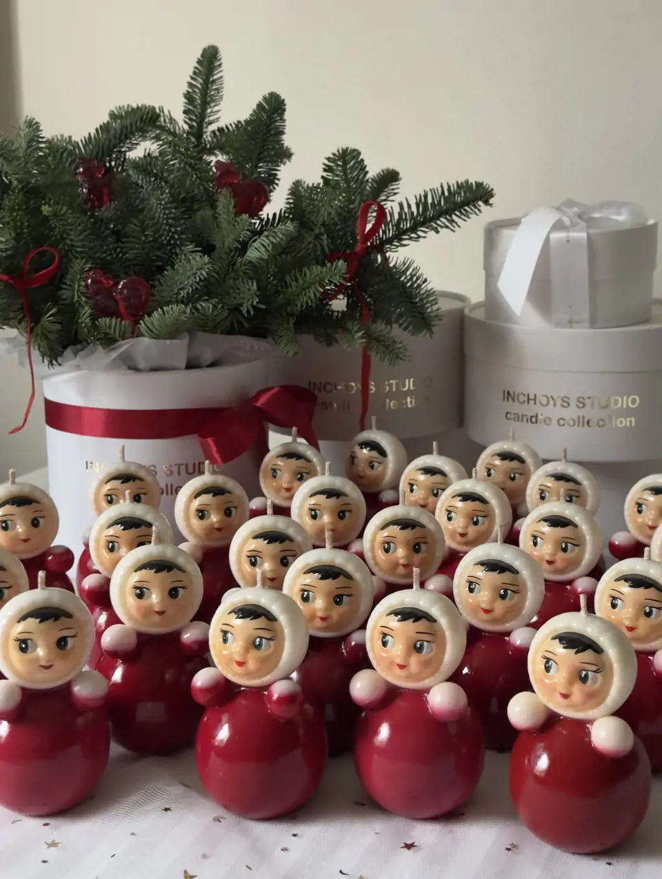 Неваляшка в красном в подарочной коробке  — изображение 2