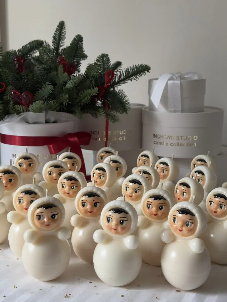 Неваляшка в белом в подарочной коробке  — изображение 10