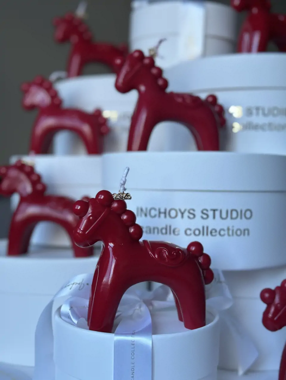 Подарочный набор с огненной лошадкой и Неваляшкой в красном  — изображение 4